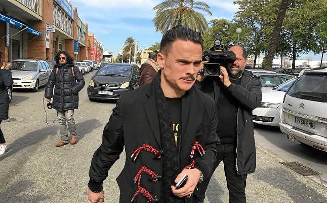 El trámite que falta para que Roque Mesa sea oficial