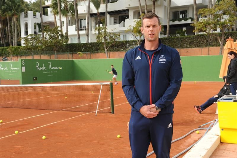 Sergi Bruguera: "Federer es un caso único en la historia"