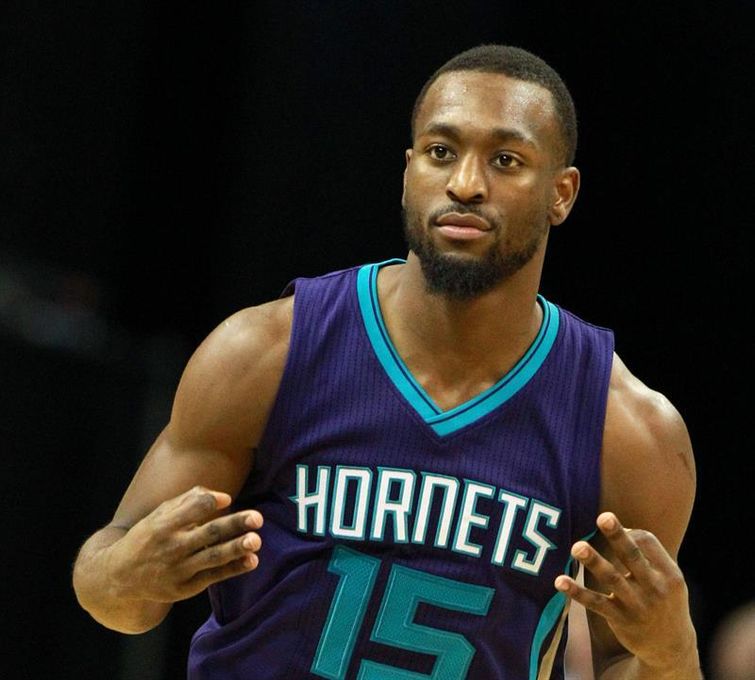 110-123. Walker impone su marca personal en triples y ganan los Hornets