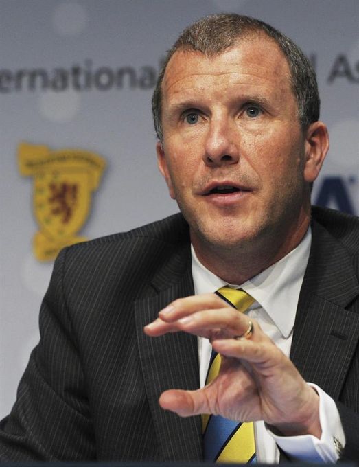 Dimite el presidente de la Federación Escocesa de Fútbol tras no fichar a O'Neill