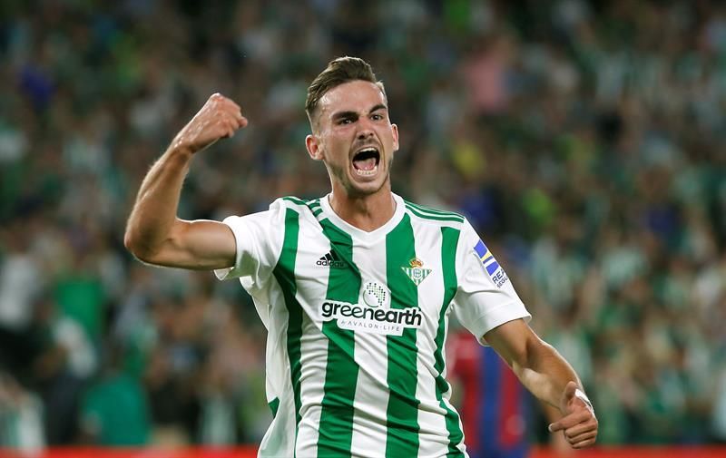 Fabián quiere "seguir creciendo con el Betis", que "tiene un gran proyecto"