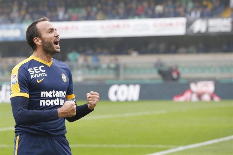 Muñiz convoca a Pazzini para enfrentarse al Real Madrid