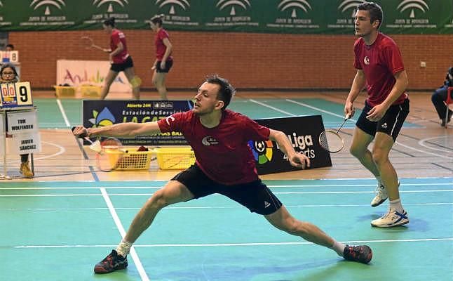 Bádminton Rinconada 5-2 Granollers: Triunfo para seguir enganchados a los 'play off'