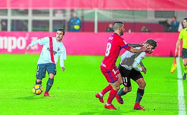 Sevilla Atlético-SD Huesca: El hueso más duro para un 'perro flaco'