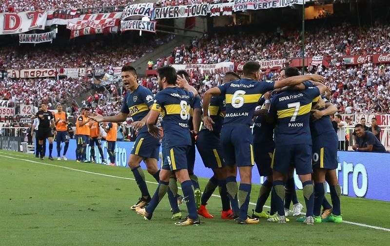 Boca empató con San Lorenzo pese a terminar con dos jugadores más