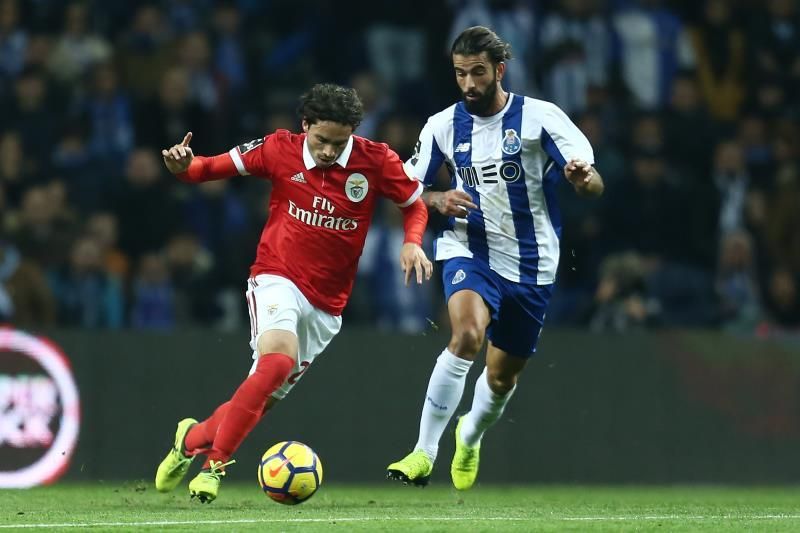Krovinovic (Benfica), operado en Madrid del ligamento cruzado