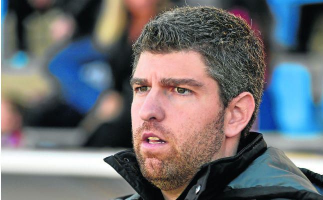 El cambio táctico del Écija pasa por la zaga