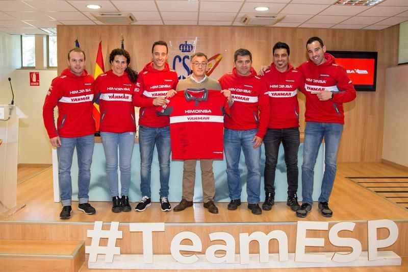 El equipo Himoinsa acudió al CSD tras completar su último Dakar