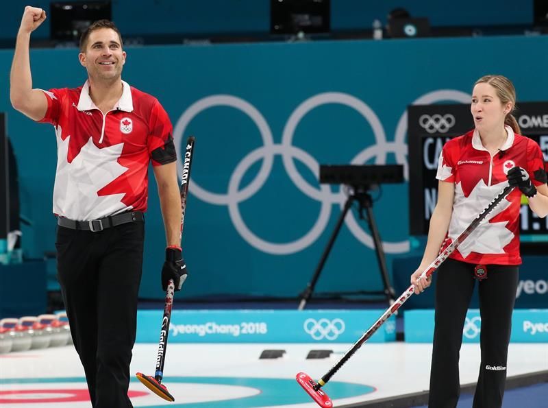 Suiza y Canadá se disputarán el primer oro de dobles mixto