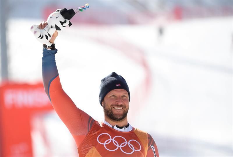 Svindal, oro olímpico, lidera el doblete noruego en descenso, junto a Jansrud