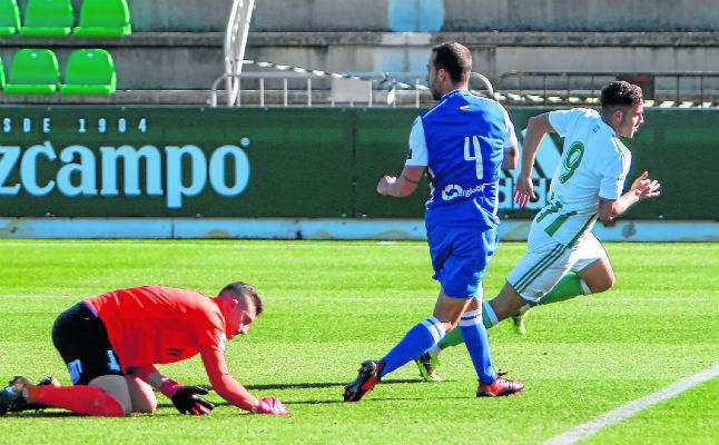 El Betis Deportivo, a pescar en un río revuelto