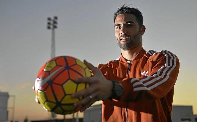 Iborra: "El Sevilla debe ser paciente, inteligente y jugar con el ambiente"