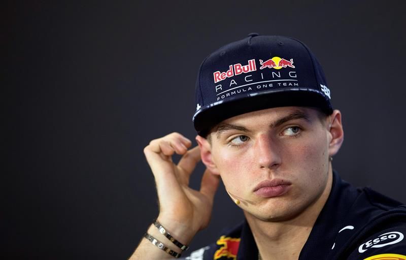 Red Bull desvela su nuevo vehículo con un diseño provisional especial