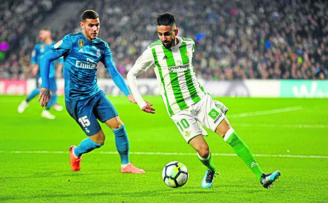 La hora de Boudebouz en el Betis