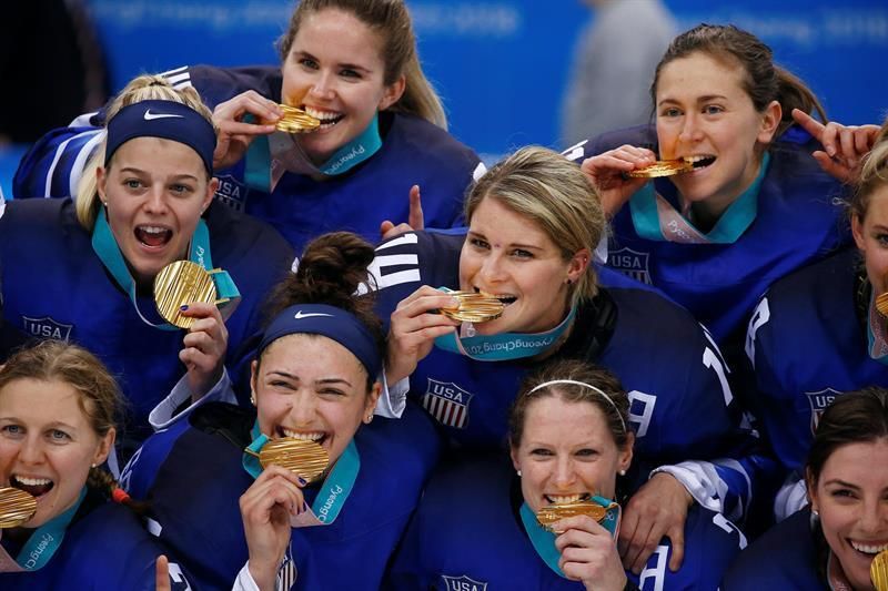 El equipo femenino estadounidense recupera el oro olímpico después de 20 años