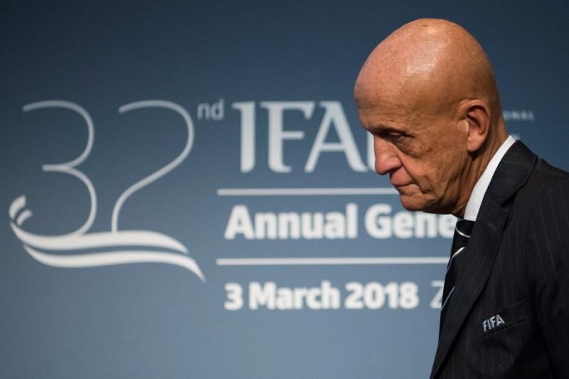 Pierluigi Collina: "La UEFA ha sido honesta y ha reconocido que no está preparada"