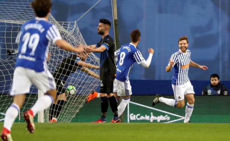2-1. La Real gana a un Alavés desconocido y se hace fuerte en Anoeta