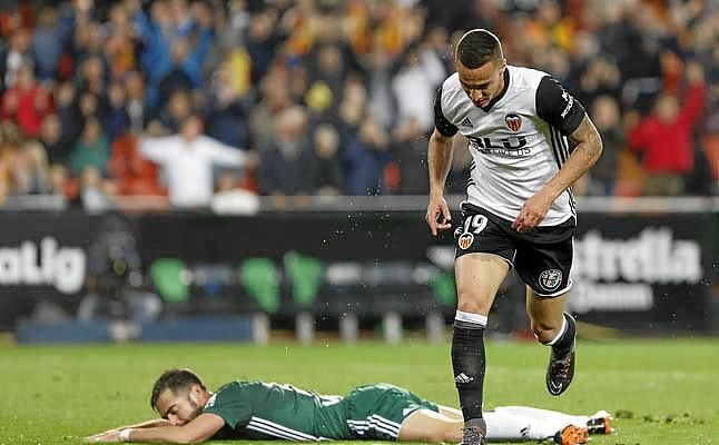 Valencia CF-Real Betis (2-0): Gatillazo bético ante un espejo cóncavo