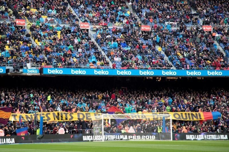 Último homenaje del Camp Nou a 'Quini'