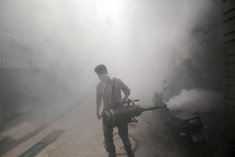 El Defensores del Chaco es fumigado antes del clásico para prevenir el dengue