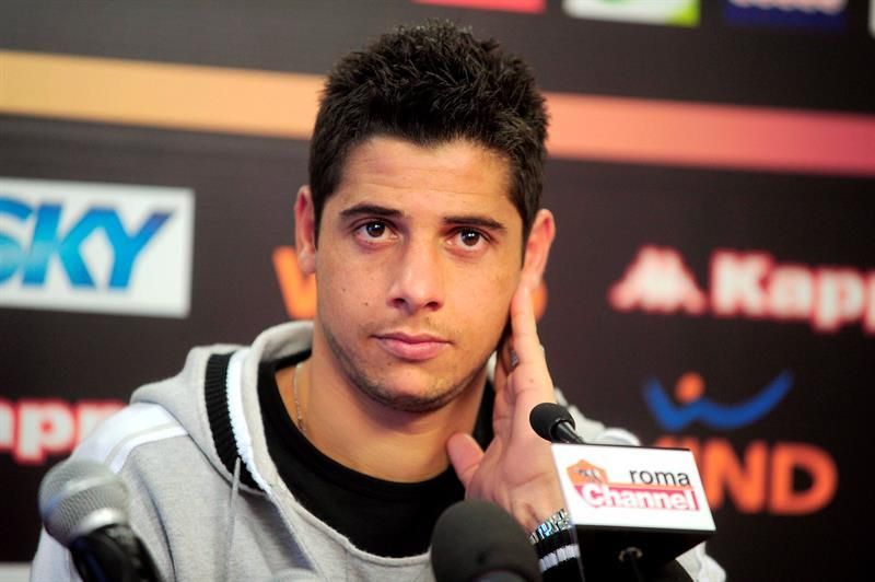 El exmadridista Cicinho cuelga las botas por sus problemas de rodilla