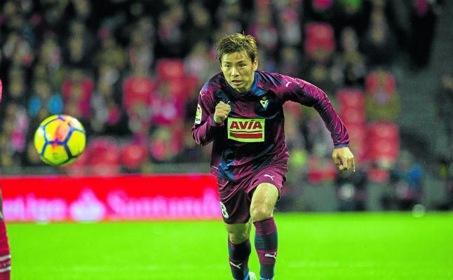 ETB: Inui ya ha comunicado al Eibar que se va y firmará por el Betis