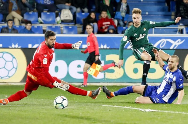 El Betis ya mira al Espanyol con la baja segura de Javi García