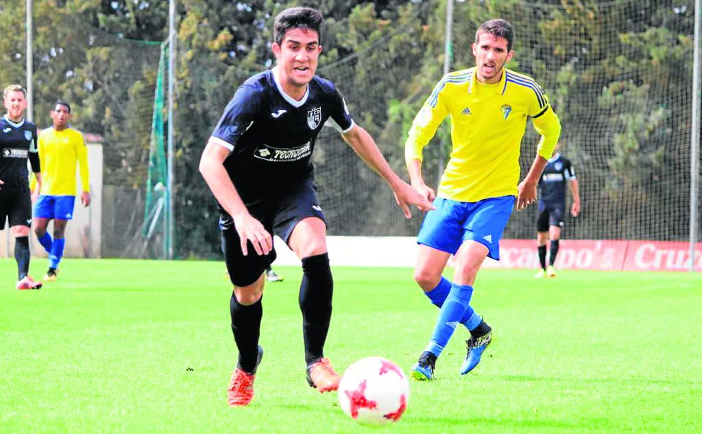 Pedro Varona, del Alcalá, se pone 'cabezota'