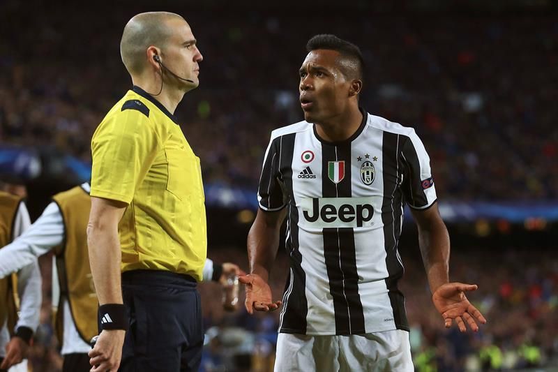 Brasil llama a Alex Sandro en lugar del lesionado Filipe Luis