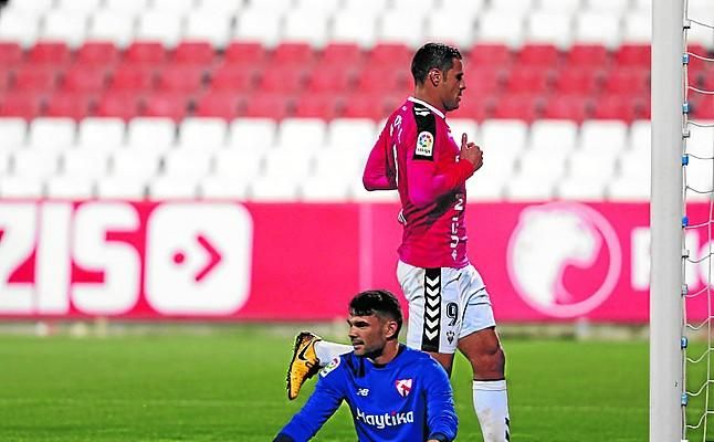 Sevilla At.-Albacete (1-2): La décima derrota consecutiva