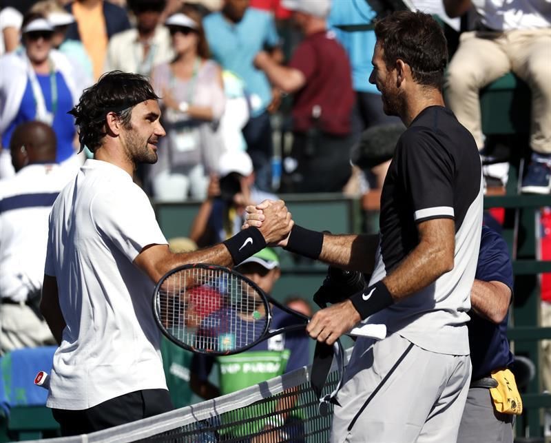 Federer busca repetir título en Miami, con permiso de Del Potro