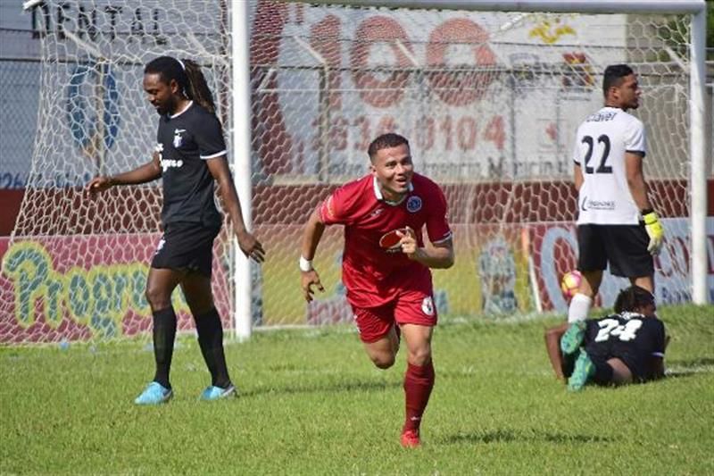 El Motagua lidera el torneo clausura de fútbol en Honduras y se aleja de sus rivales