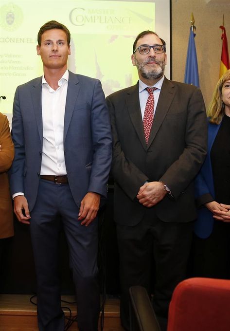 La plantilla de la UD Las Palmas recibe una charla de Integridad de LaLiga