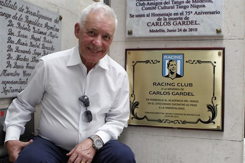 El presidente de Racing dice que Centurión "tiene un problema con el alcohol"