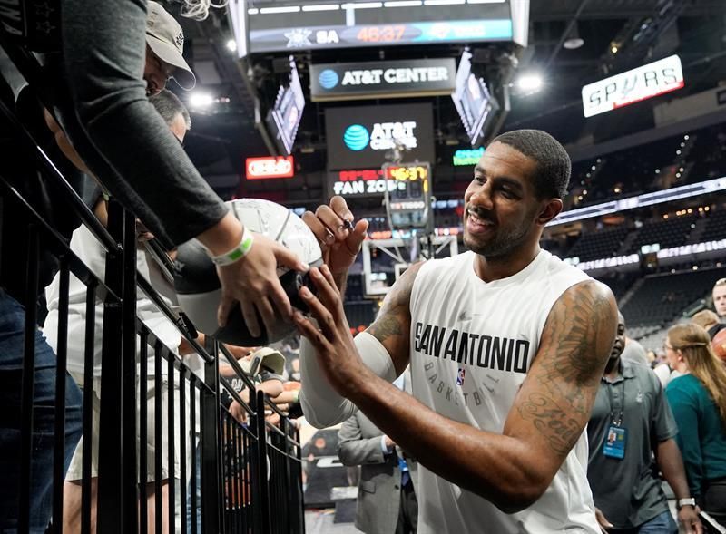 98-90. Aldridge y los Spurs logran el quinto triunfo consecutivo