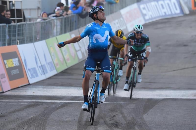 Landa al frente del Movistar en los adoquines del E3 Harelbeke