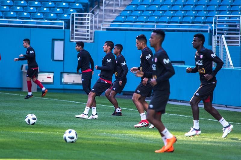 Perú y Croacia juegan un partido inédito, en su primer ensayo para el Mundial