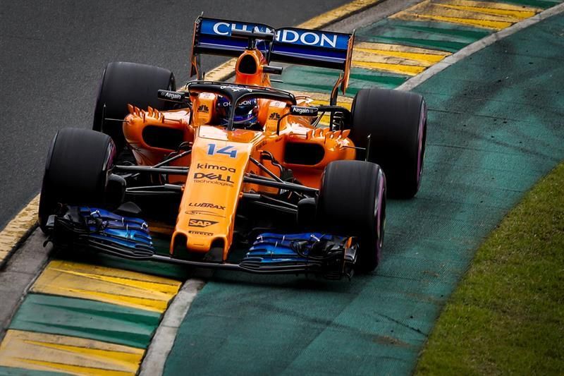 Hamilton se lleva la primera pole de la temporada con Sainz noveno y Alonso undécimo