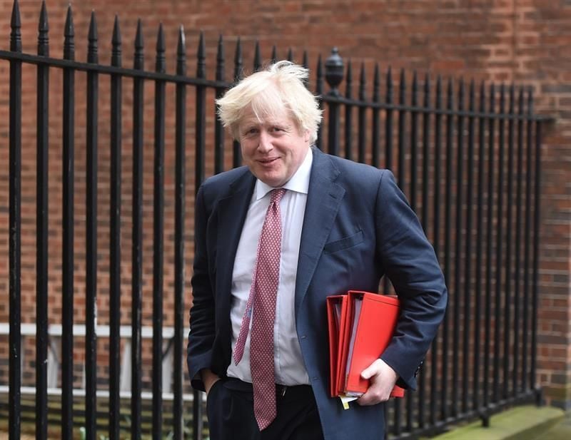 Johnson pide a Rusia garantizar una estancia "segura" para los aficionados británicos
