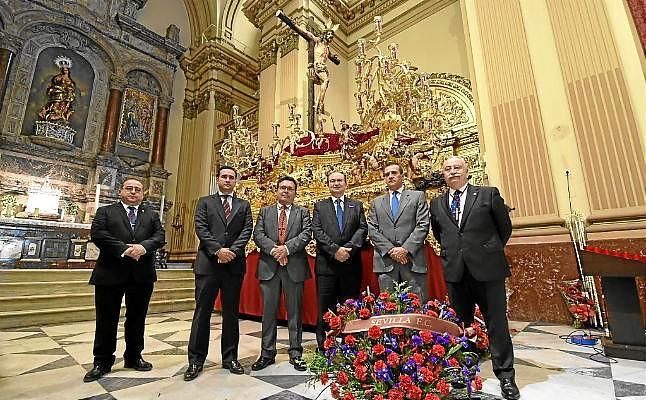 Ofrenda floral del Sevilla a la Hermandad de La Sed