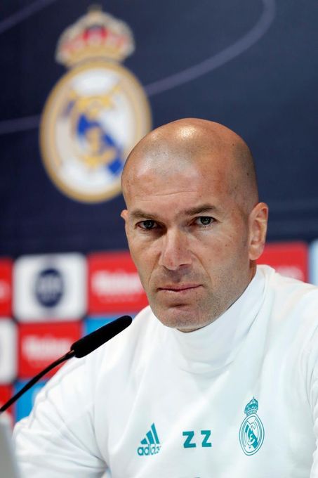 Zidane: "Isco es del Real Madrid y se va a quedar aquí"