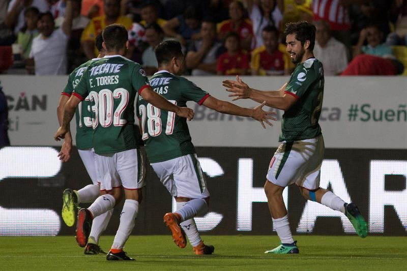 1-2. Guadalajara vence al Morelia y se mantiene vivo en el Clausura mexicano