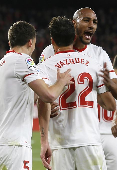 Un gol de Franco Vázquez pone al Sevilla por delante en el descanso