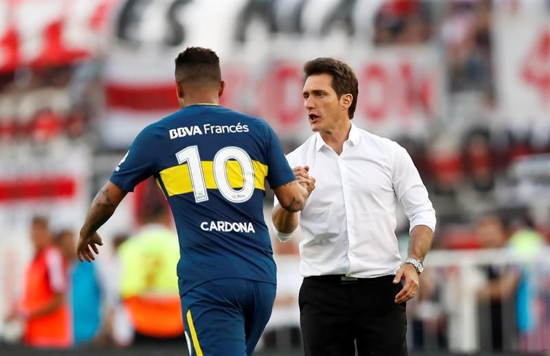 El cómodo líder Boca Juniors recibe a un Defensa y Justicia en caída libre