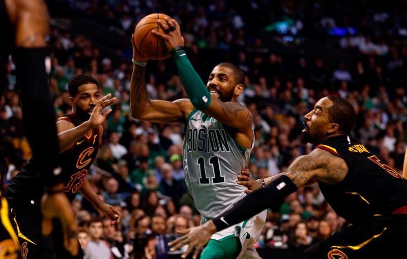 Irving será operado de la rodilla izquierda y no jugará más con los Celtics