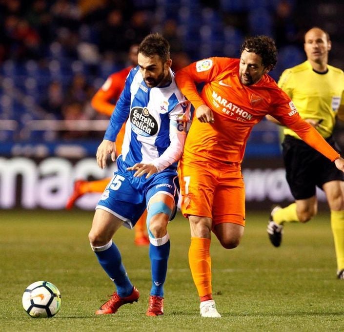 3-2. Adrián López alimenta la esperanza del Dépor y hunde al Málaga