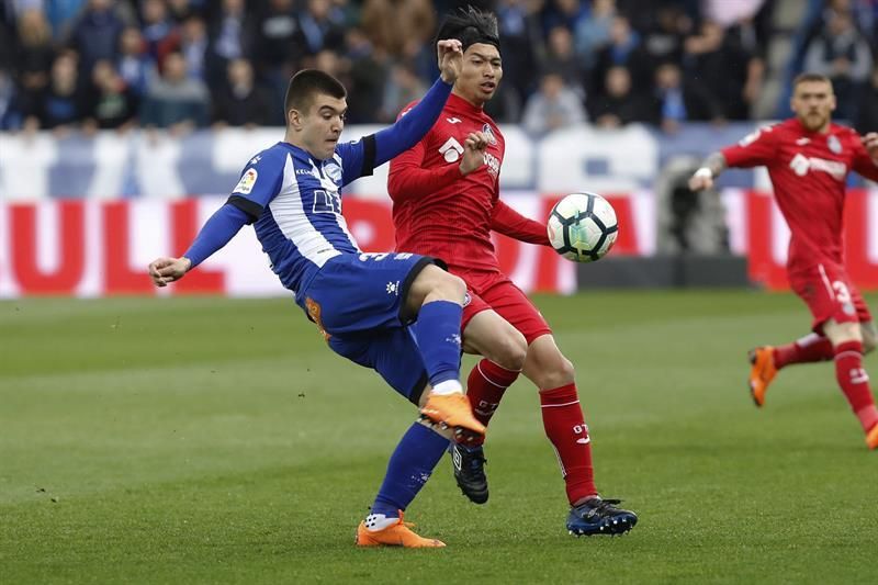 2-0. Laguardia y Munir acercan al Alavés a la salvación