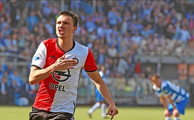 Arias se fija en un extremo disfrazado de 'killer'