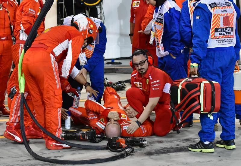 Ferrari informa de que su mecánico herido en Baréin ha sido operado con éxito