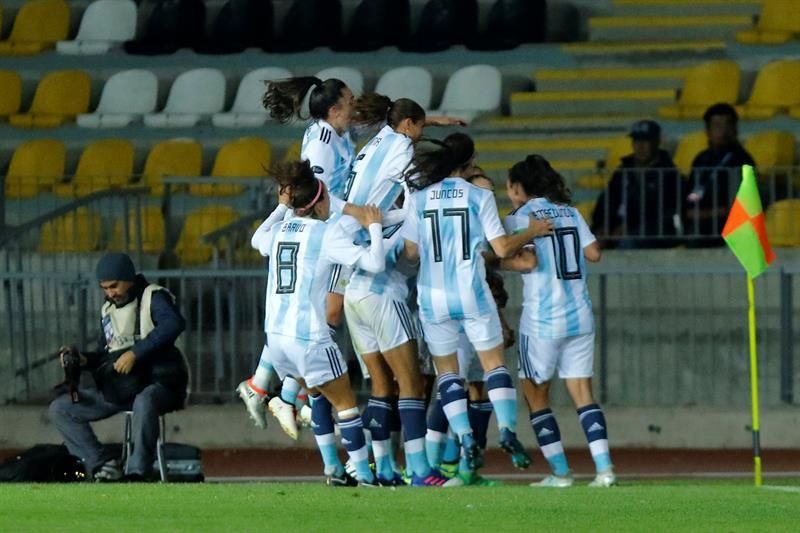 Argentina entra en la lucha con una goleada a Ecuador y Venezuela aplasta a Bolivia